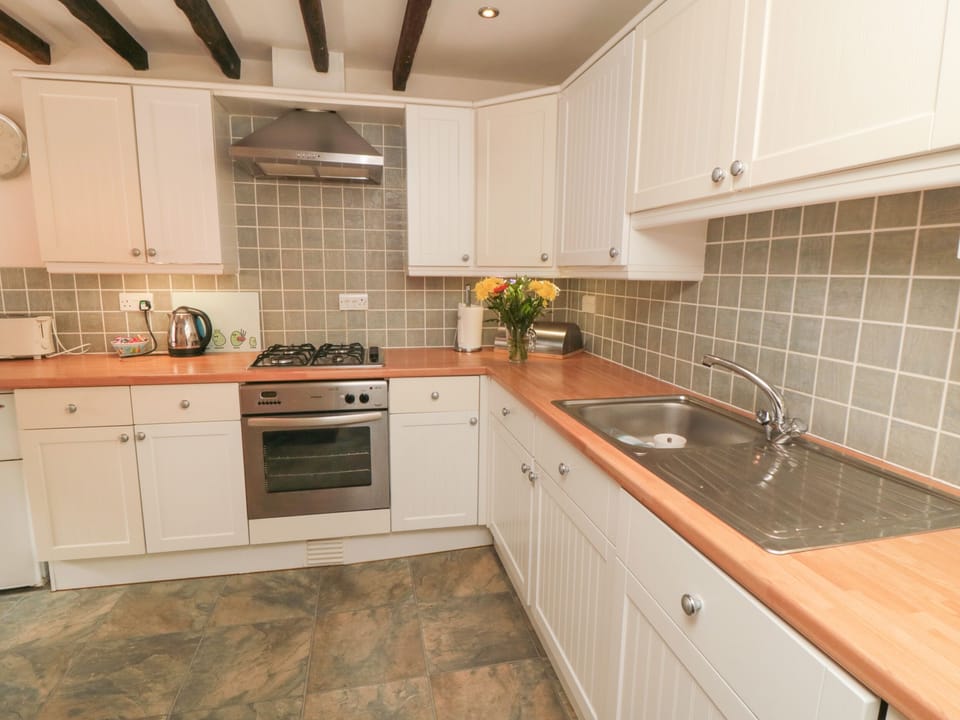 Cottage | Interior