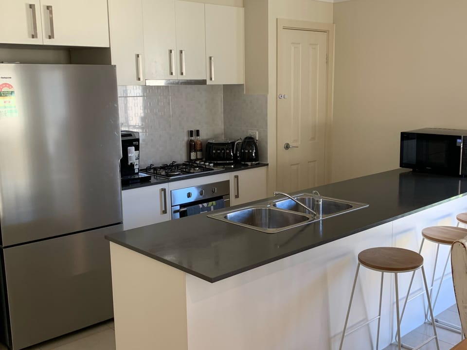 Modern appliances in the kitchen, SMEG 4 slice toaster, SMEG kettle, 500l fridge