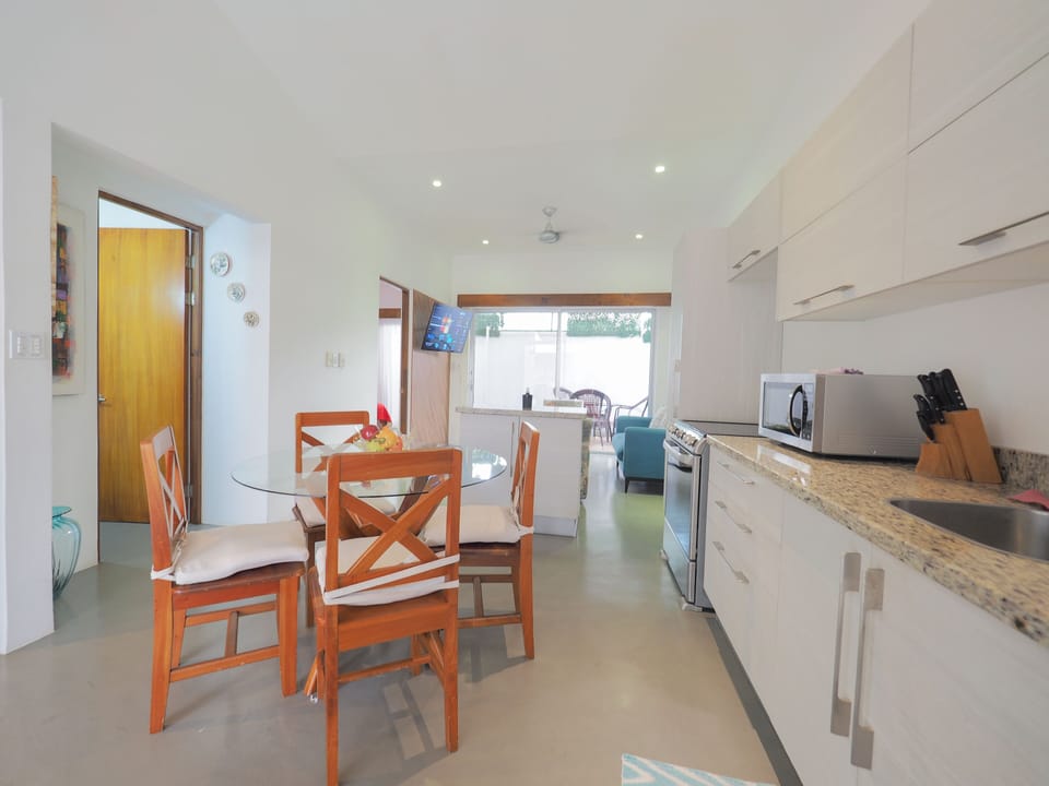 Deluxe Condo | Interior