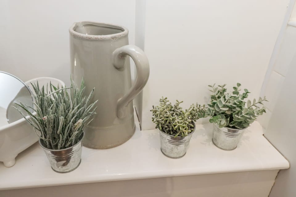Cottage | Interior