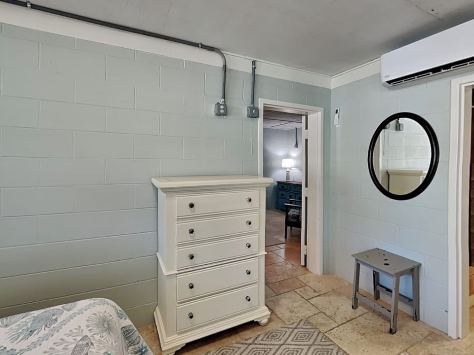 Fifth Bedroom - Queen Bed - First Floor