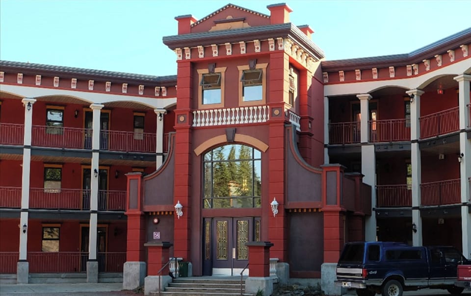 Front Entrance to the Grandview Condos - Elevator 