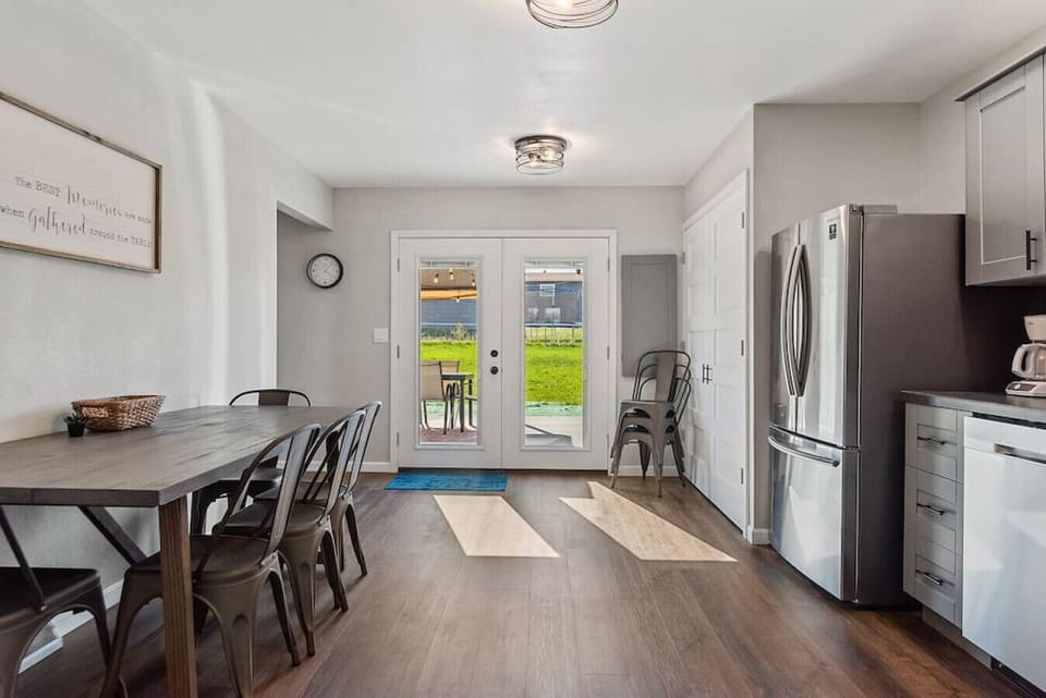 Enjoy a fully equipped kitchen with everything you need to prepare your favorite meals, including modern appliances, cookware, and utensils.