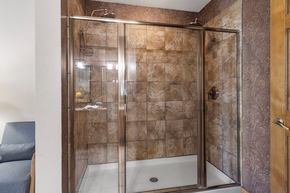 Upstairs Double Shower with Copper Rain Heads