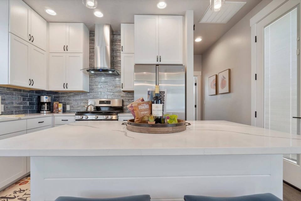 Take a seat and enjoy your morning coffee or tea at the kitchen island