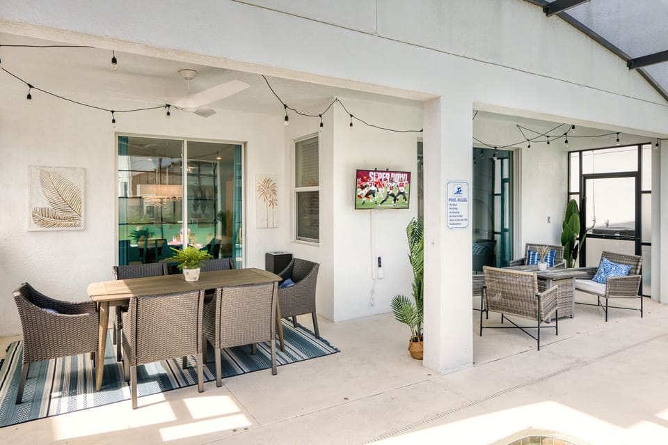 Spacious Outdoor Area ready for your group!
