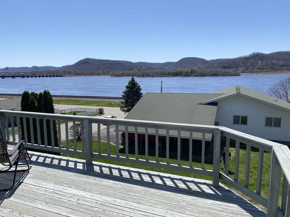 Panoramic views of Mississippi from the large deck. Count the barges. 