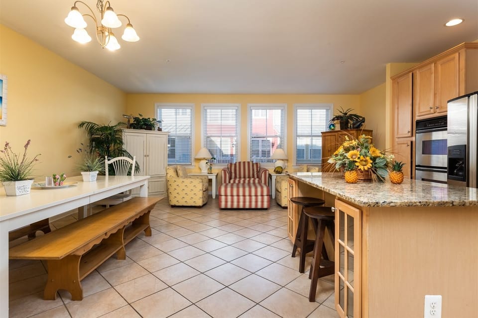 Sunset Island 38 Sunset Island Drive Kitchen and Dining Area