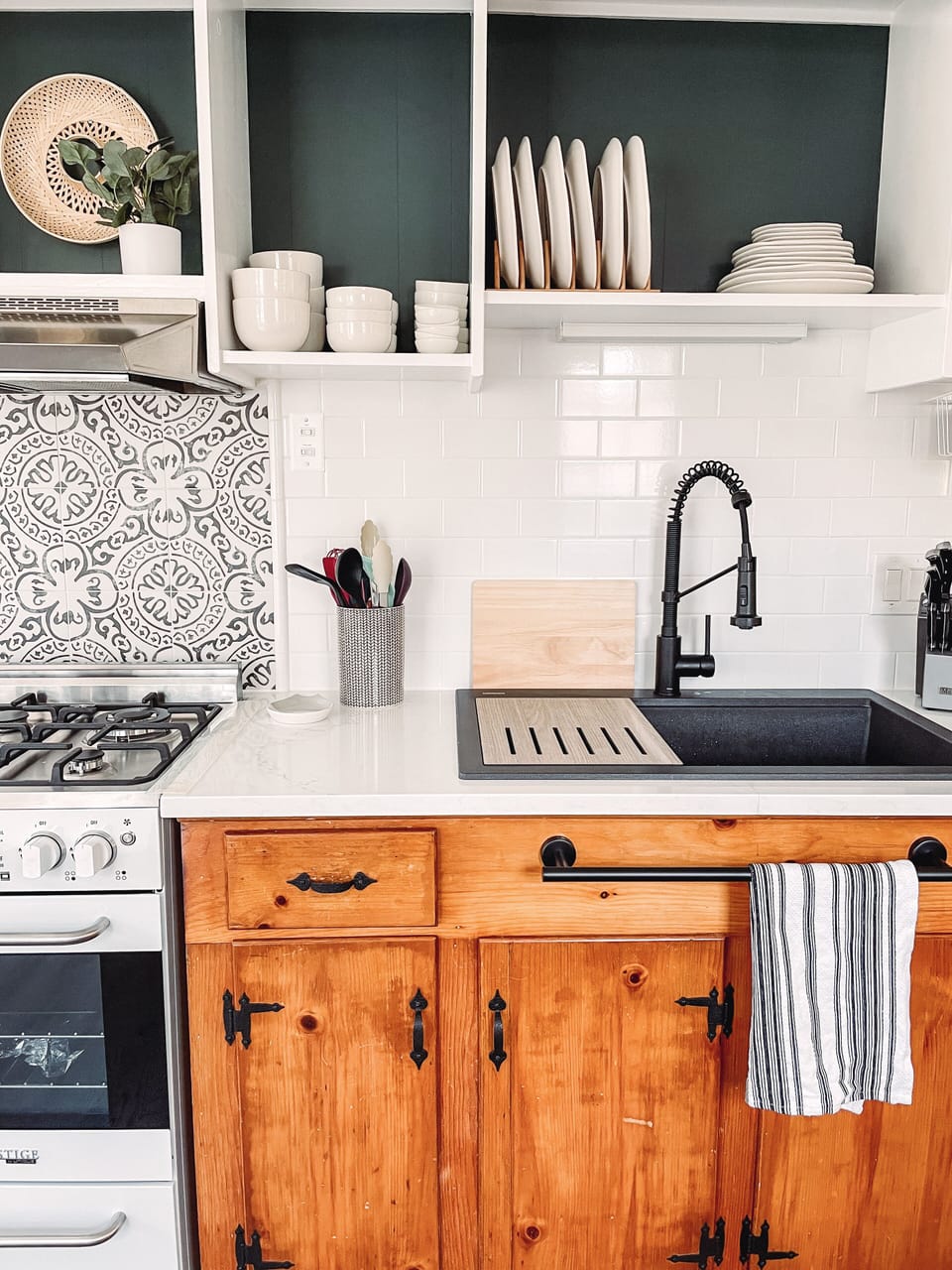 Brand new appliances and sink
