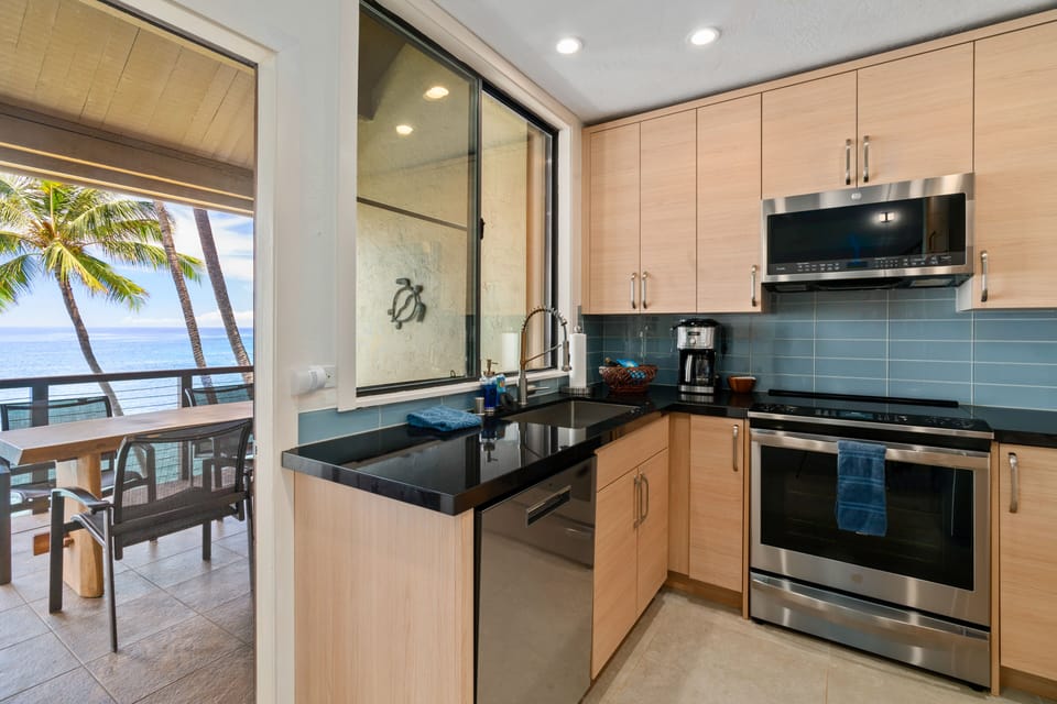 Kitchen and Dining Al Fresco