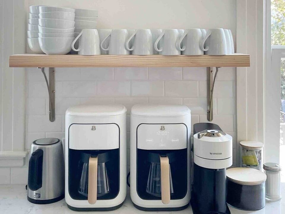 We supply 2 coffee makers and a Nespresso Vertuo so there's a guaranteed cup of coffee ready for each guest when they wake up.  Not a coffee lover?  We also have a variety of tea bags and a kettle waiting for you.