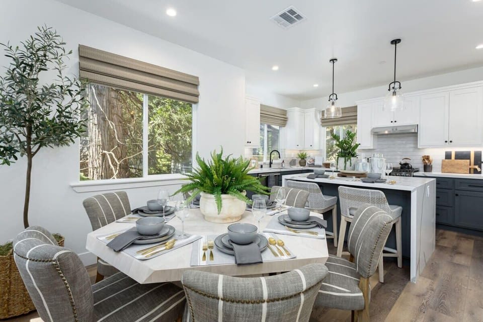 Entry Level | Kitchen- Professional appliances, quality cook and kitchenware