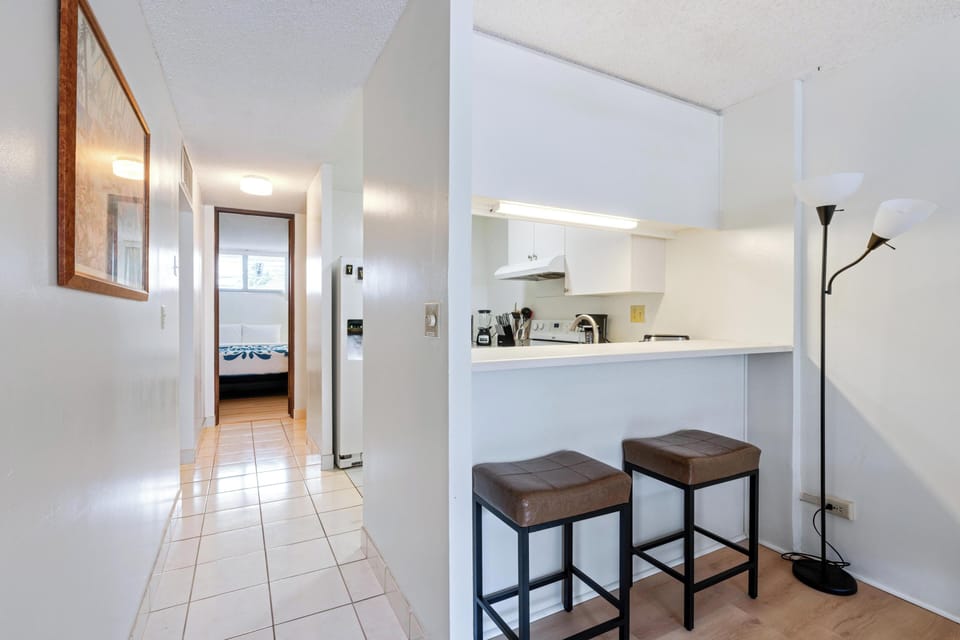 Watch your meals being cooked and enjoy the bar seating