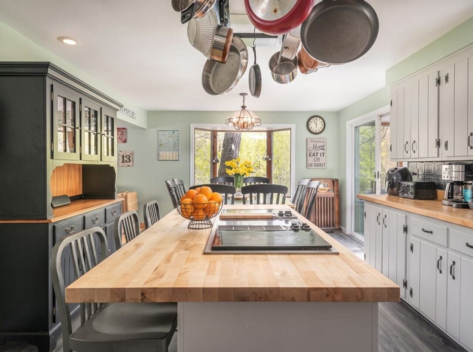 Cook with ease in our well-equipped kitchen