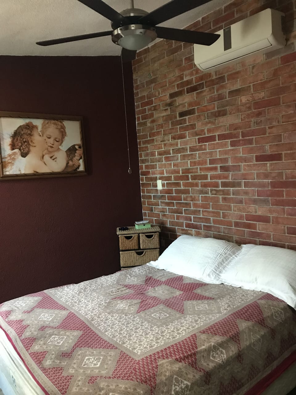 Classic Double or Twin Room | Iron/ironing board, free WiFi, bed sheets