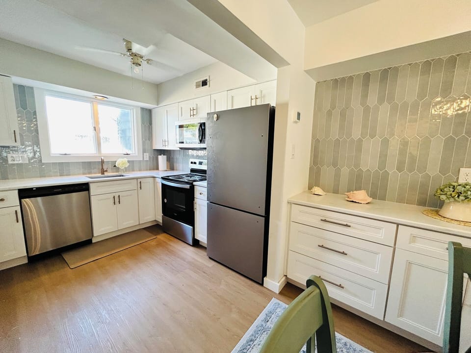 Kitchen (2nd floor)