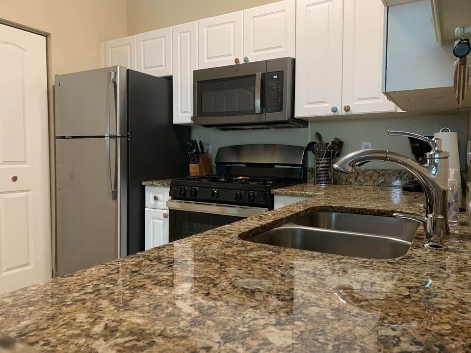 Kitchen (Laundry door)