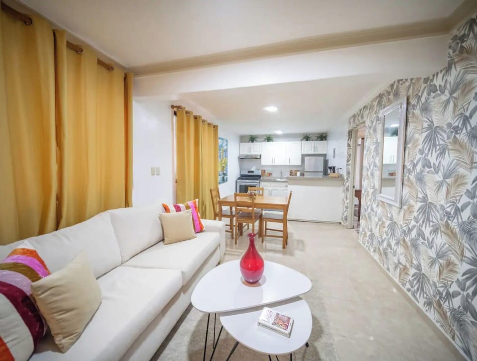 Condo, 1 Bedroom, Accessible, Smoking | Living room