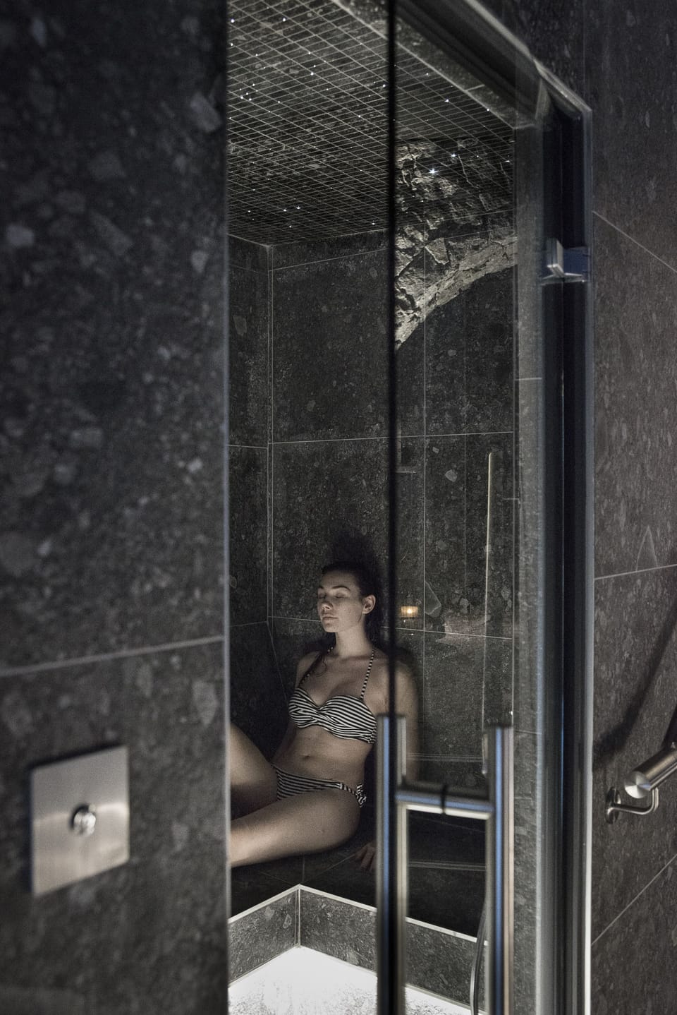 Couples treatment rooms, body treatments, body scrubs, facials