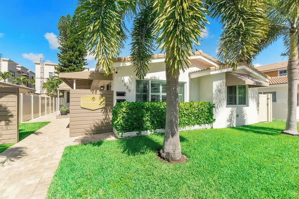 The nice well-kept exterior will welcome you.