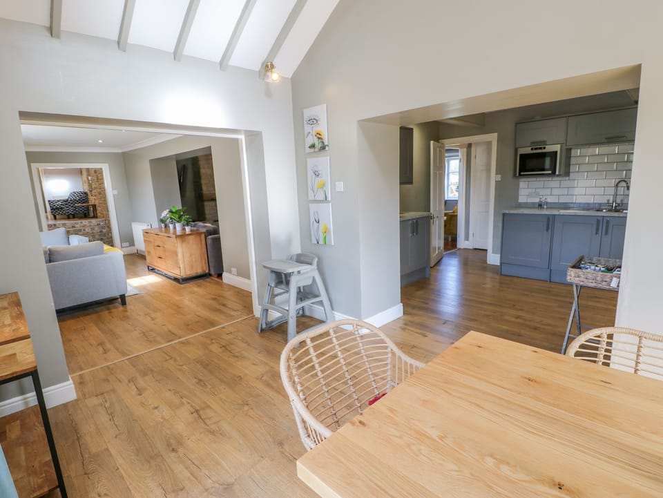 Cottage | 7 bedrooms, WiFi (free), individually decorated, individually furnished