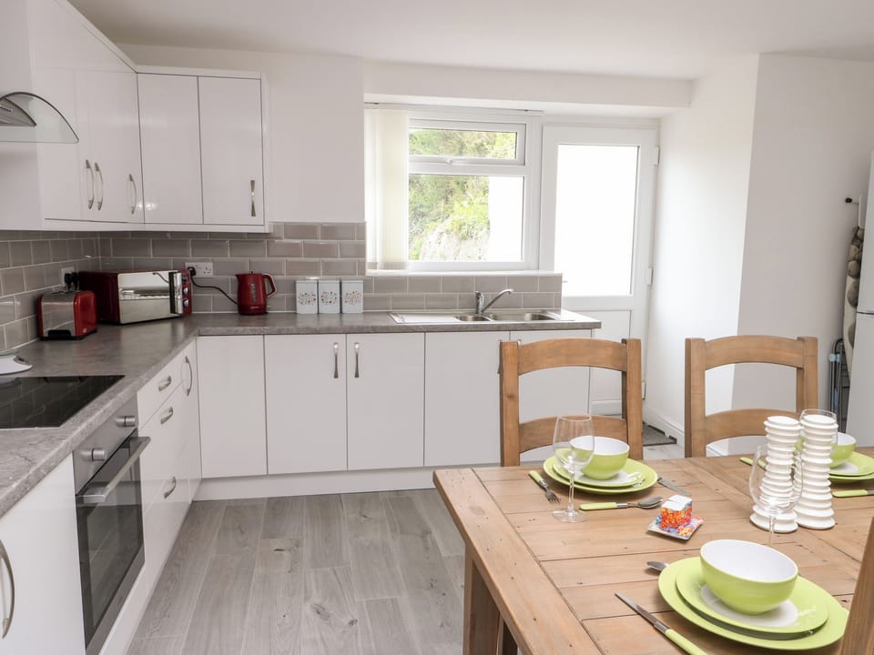 Cottage | Interior