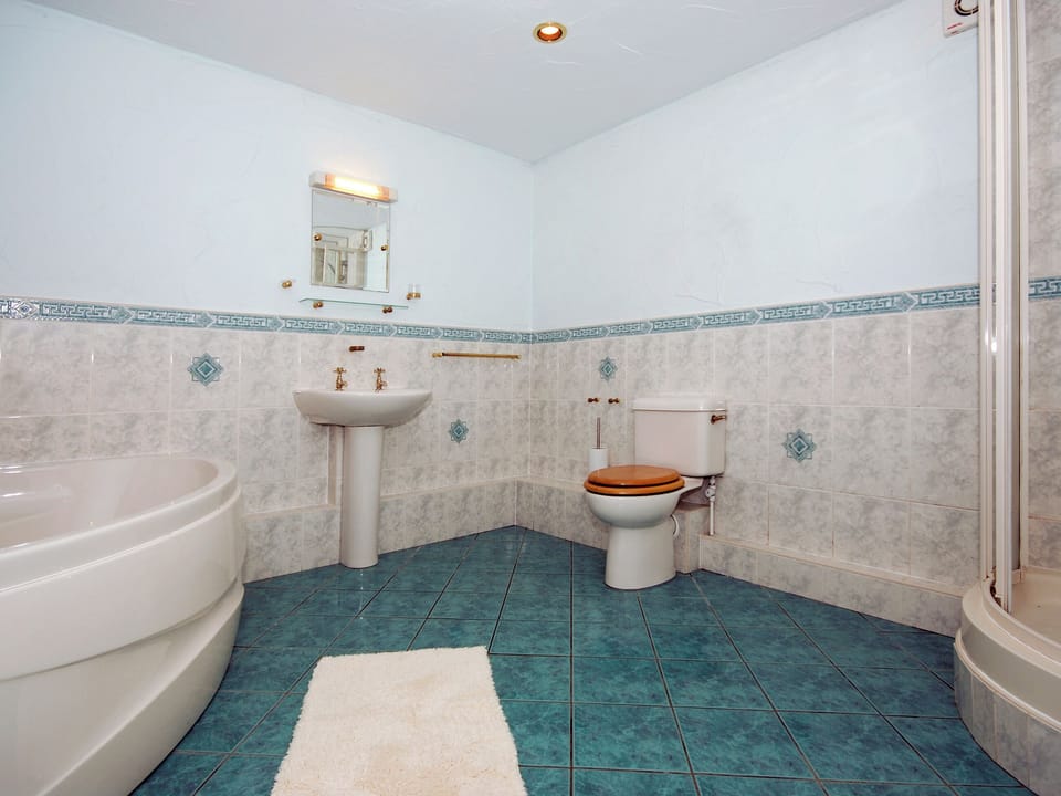Bathroom | Trinity Lodge - Burton Ferry Holiday Cottages, Burton, nr Milford Haven