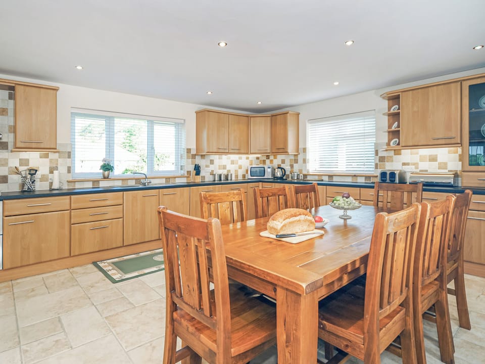Dining Area | Gelli Gron (Open Pastures), Llanystumdwy, near Llanarmon, Llyn Peninsula