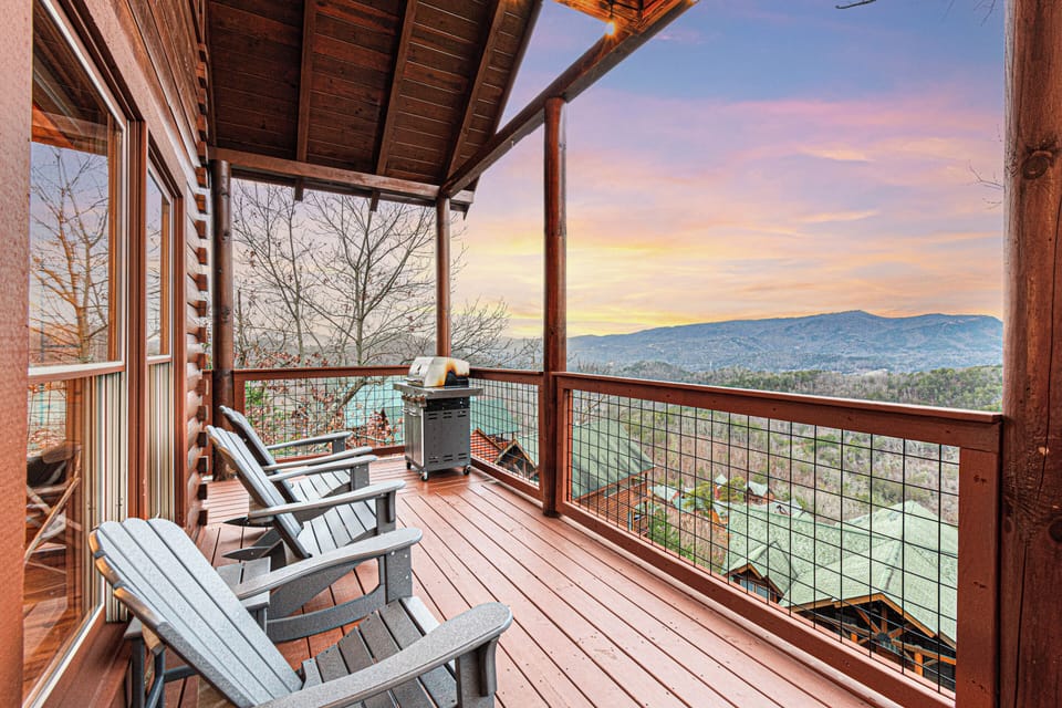 Grill your favorite entree for dinner as you enjoy the view!