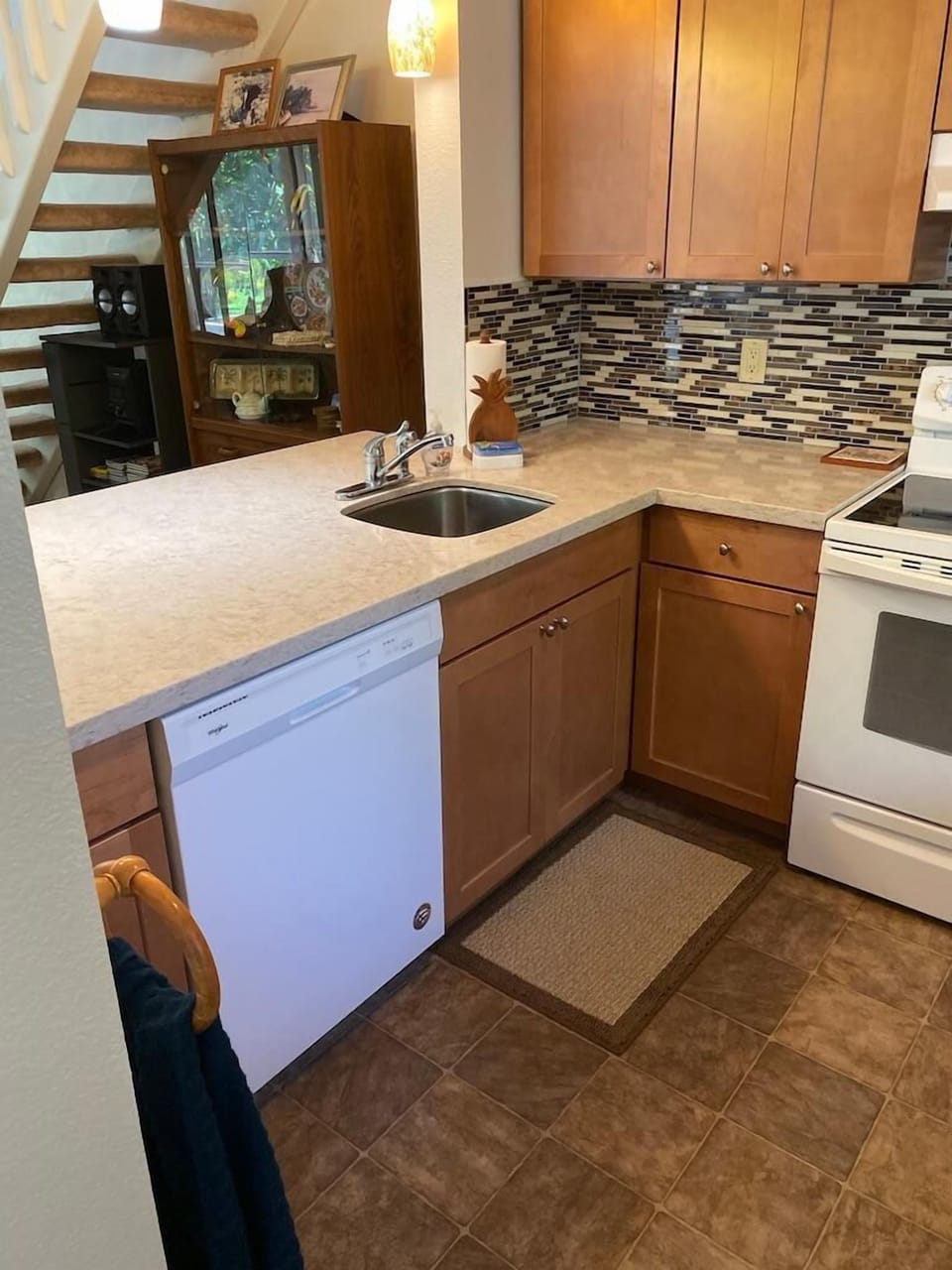 Condo, Multiple Beds (Keauhou Kona Surf & Racquet Club#8-30) | Private kitchen | Dishwasher, paper towels