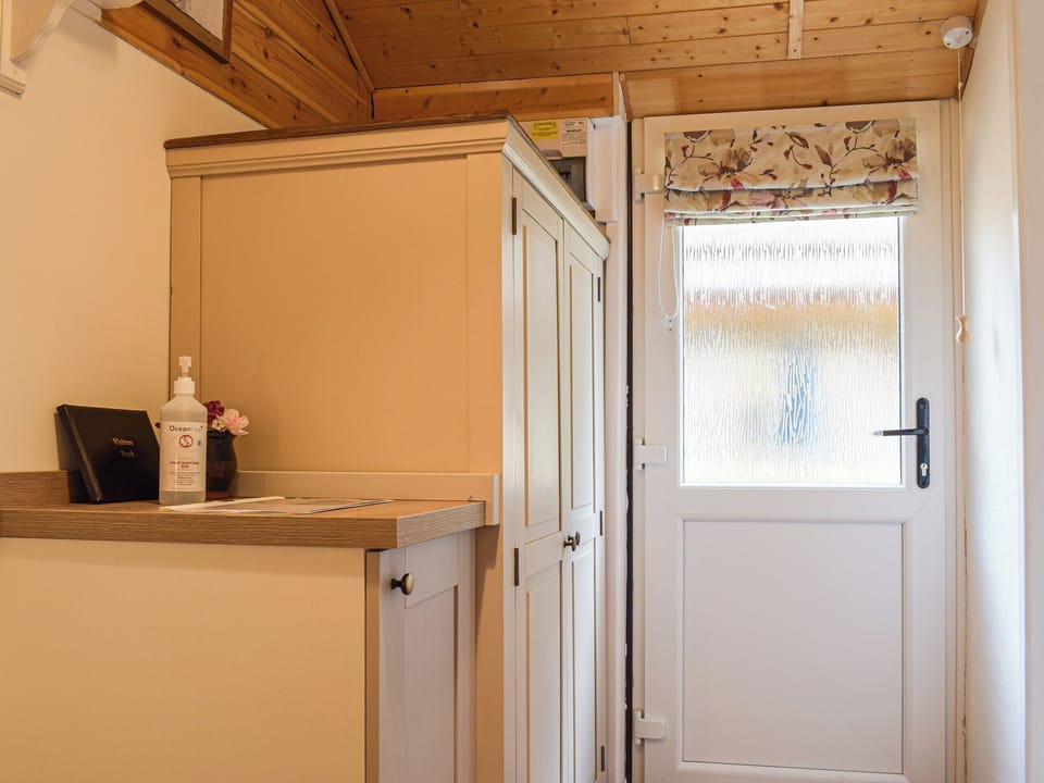 Interior | Woodcarver&rsquo;s Cottage, Spring Village