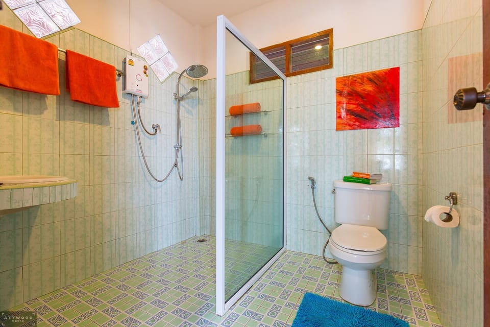 Seaboard Bungalows Resort in Ko Pha-ngan Sub-district