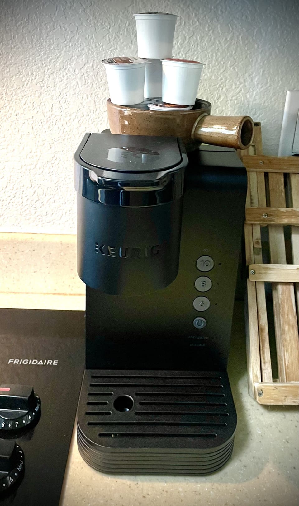 Good morning! Keurig with complimentary pods. We also have a drip coffee maker.