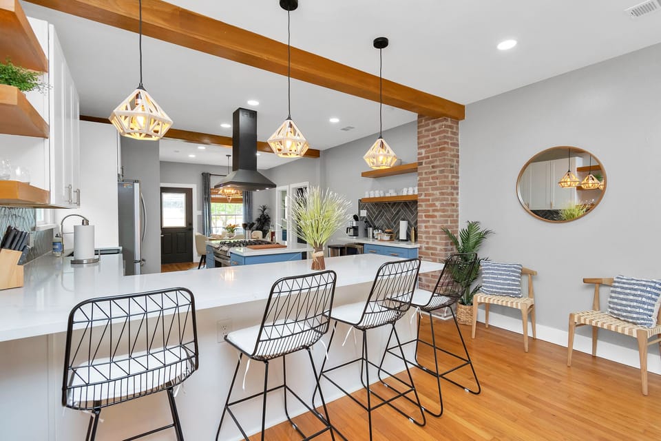 Sit and dine or use as work station area.