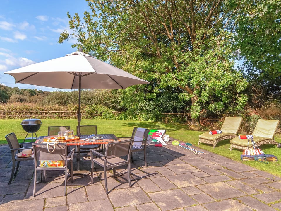 Outdoor area | Lower Lochturffin, Llanreithan, near Croesgoch