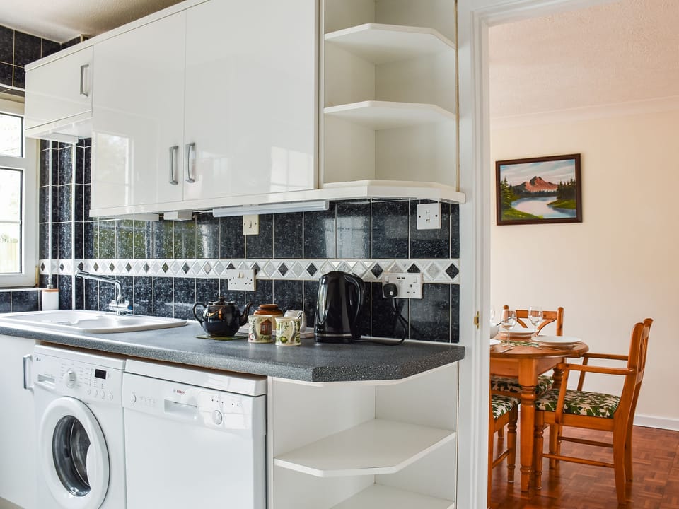 Kitchen | Brookside, Treoes