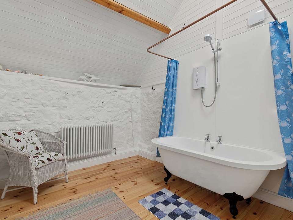 Bathroom | Rogeston Mount, Druidstone Cross - near Nolton Haven
