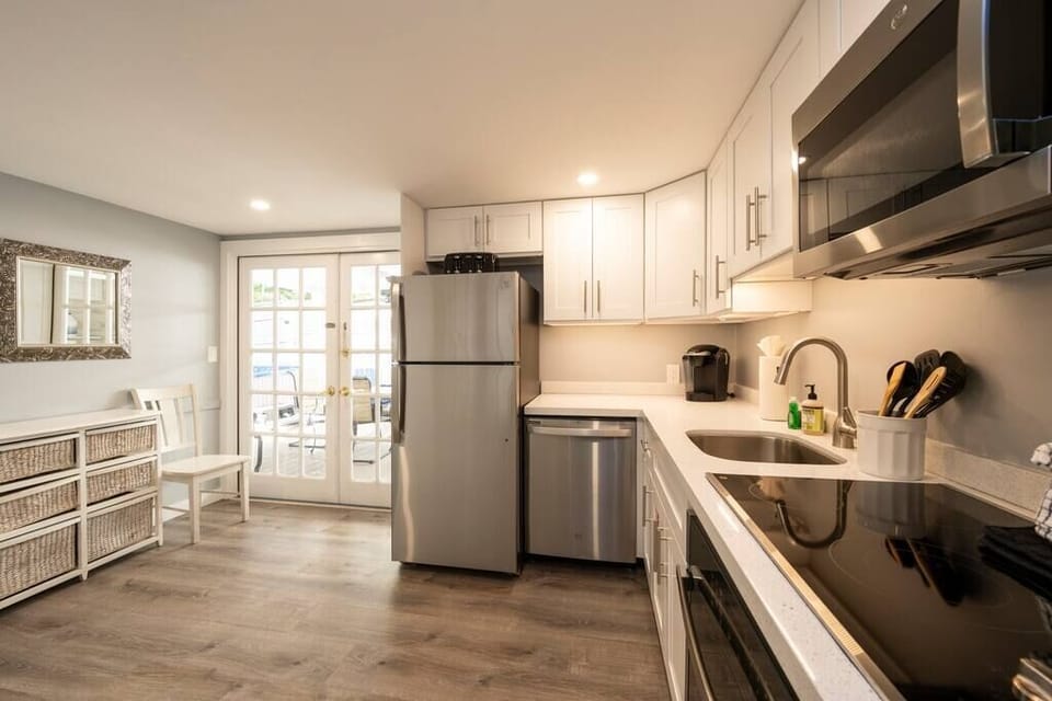 But first, coffee. This is the place to start your day after a Key West night out. The Keurig or drip coffee maker are ready for you- you pick. 