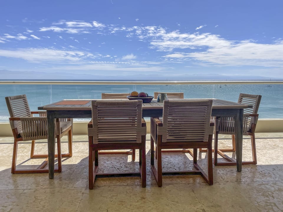 Enjoy a relaxing breakfast with amazing views
