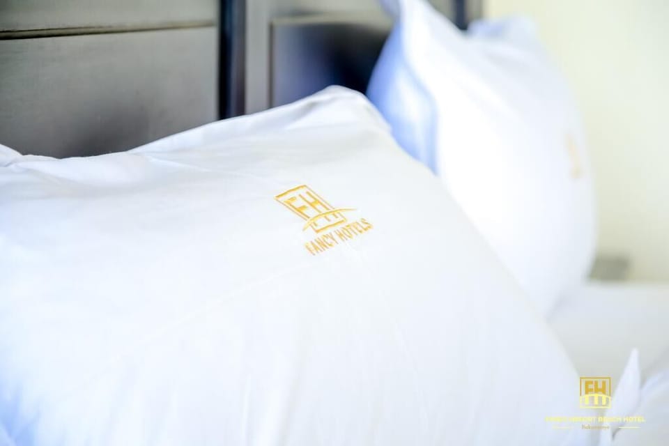 Deluxe Single Room | Individually furnished, desk, laptop workspace, blackout drapes