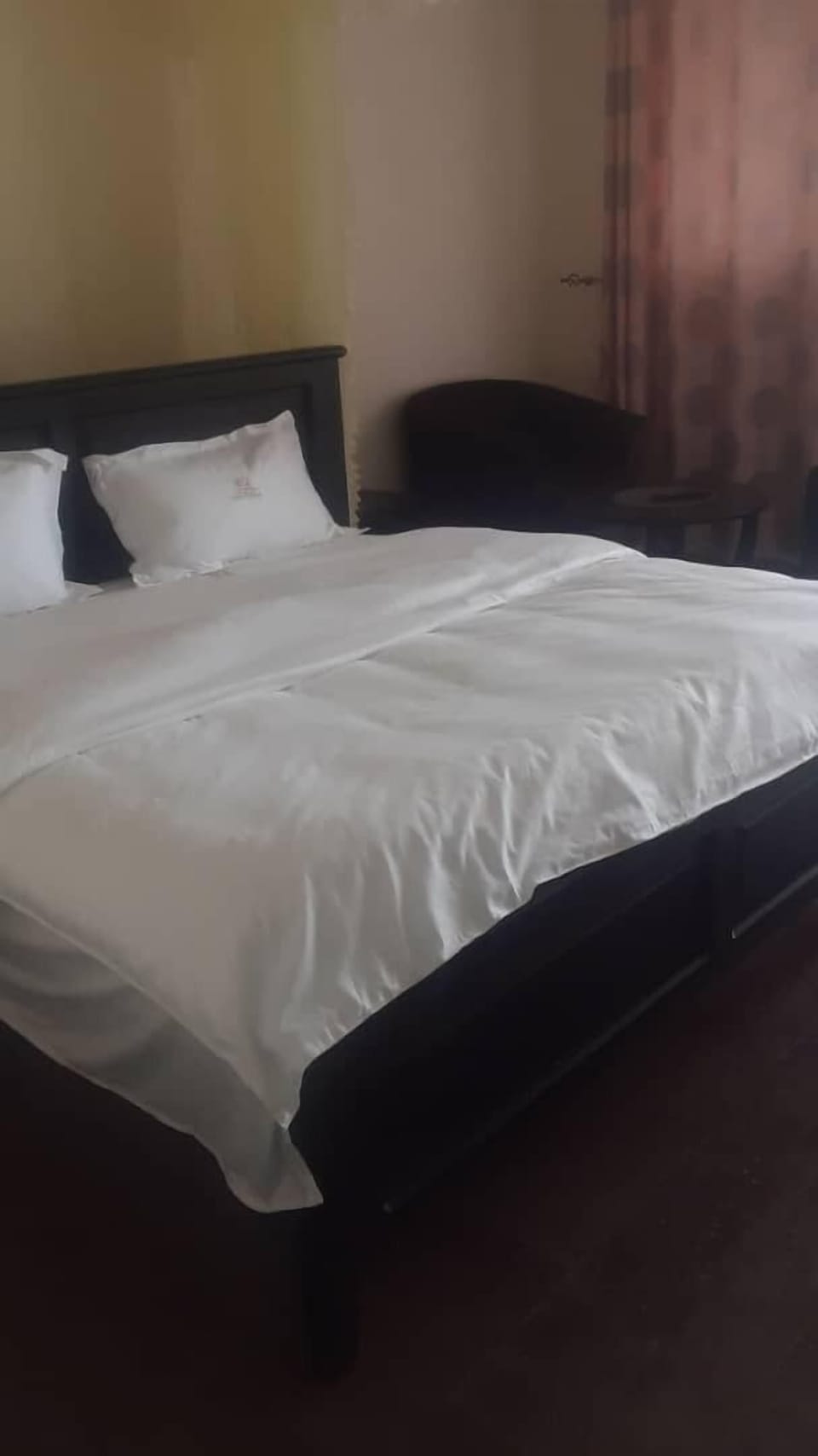 Deluxe Single Room | Individually furnished, desk, laptop workspace, blackout drapes
