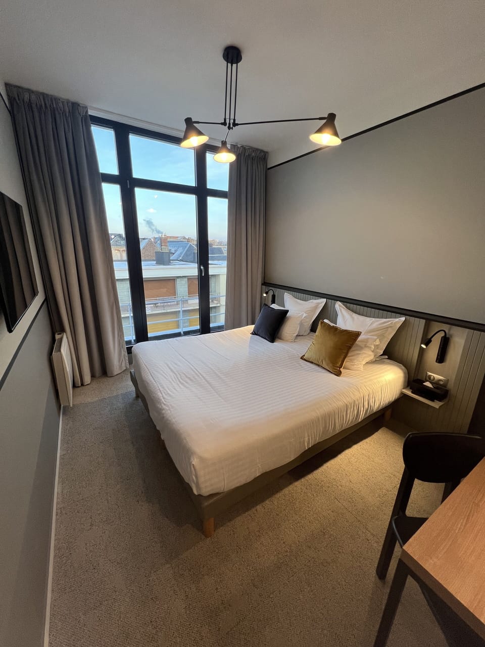 Comfort Double Room, City View | In-room safe, desk, blackout drapes, soundproofing