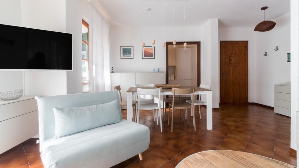 House | 2 bedrooms, iron/ironing board, WiFi