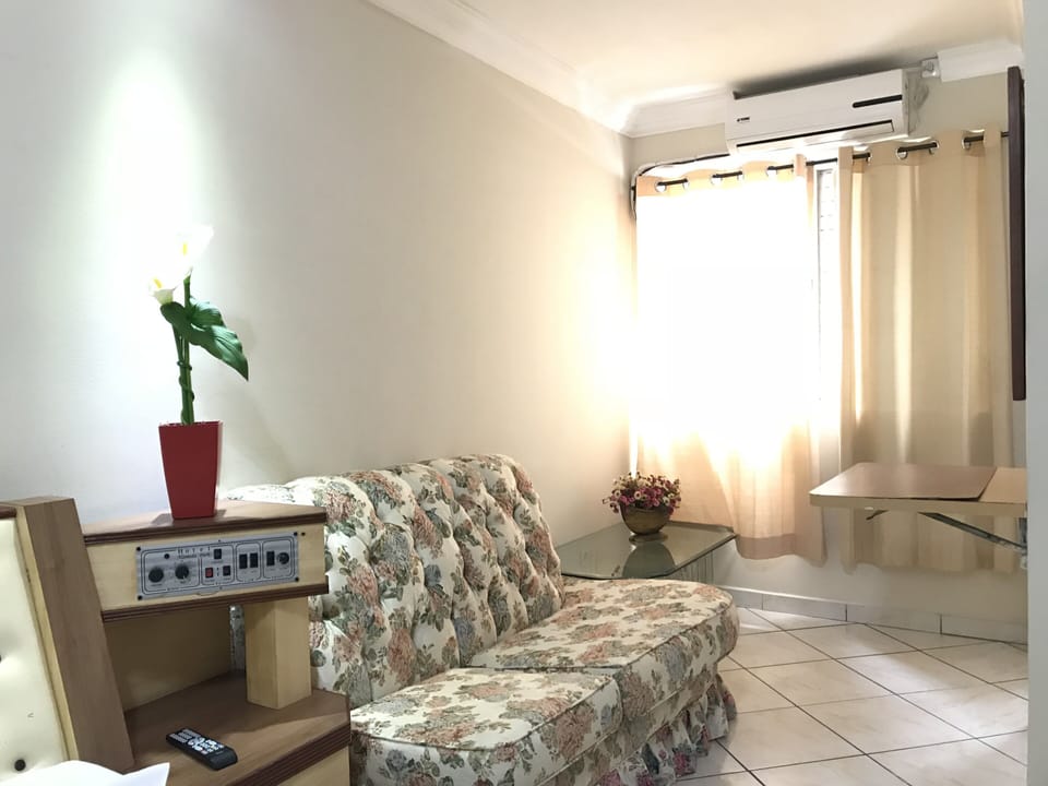 Double Room | Minibar, in-room safe, desk, laptop workspace