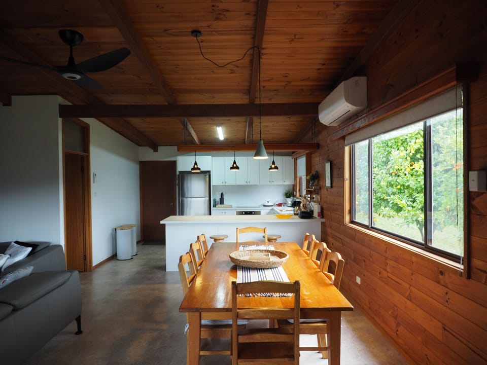 8 seat dining table