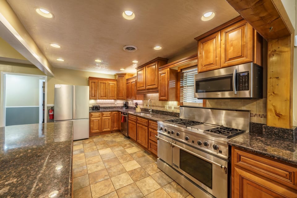 Kitchen with double oven and lots of room for cooking