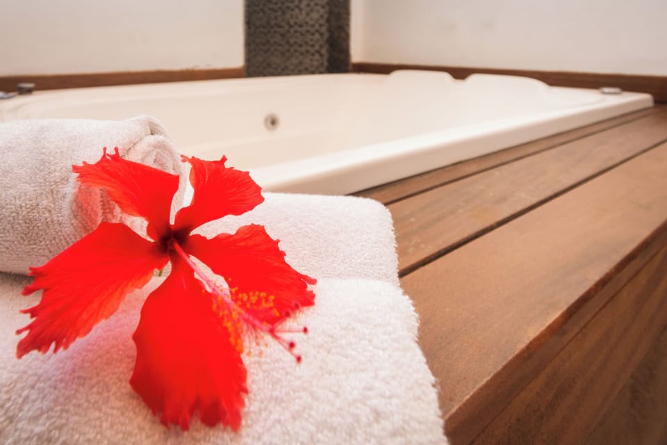 Superior Room, 1 Double Bed, Jetted Tub | Minibar, in-room safe, blackout drapes, free WiFi