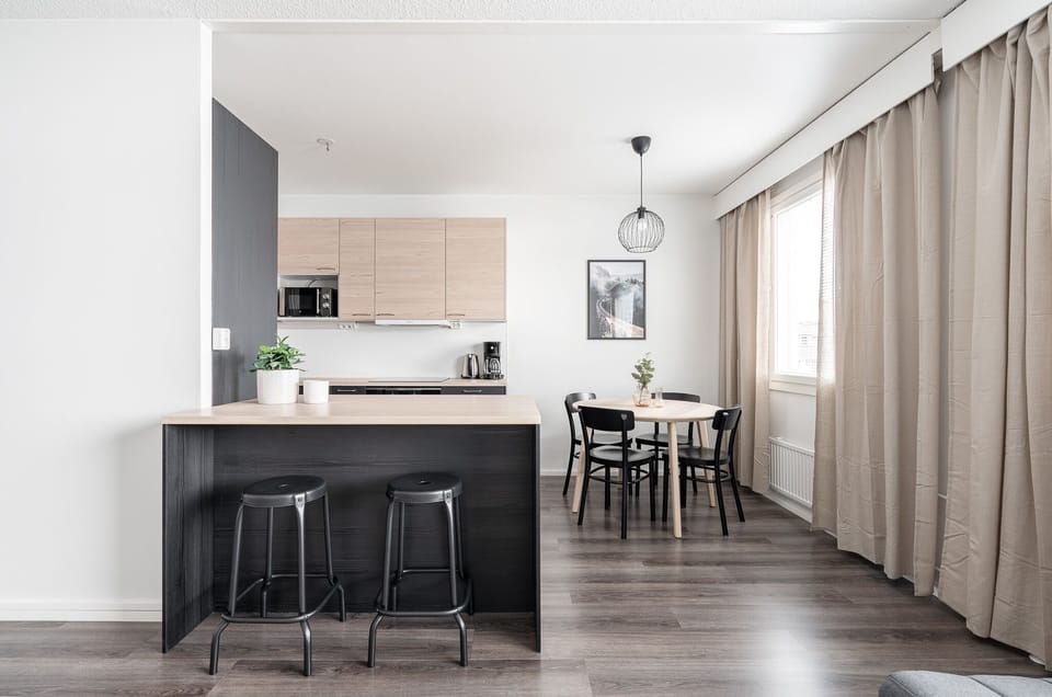 Deluxe Apartment | Dining room