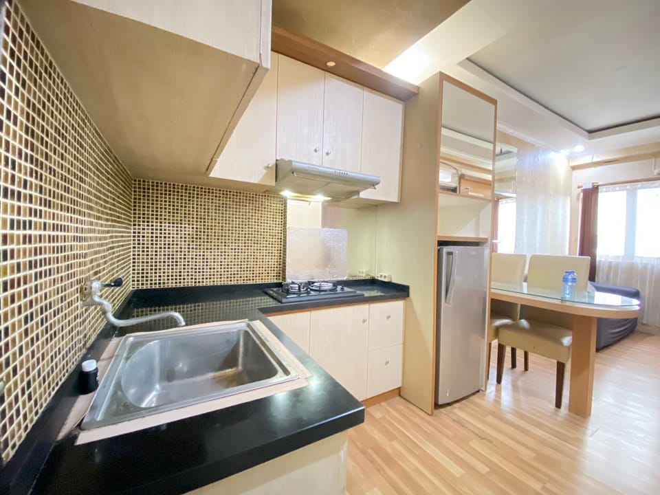 Fridge, stovetop, cookware/dishes/utensils