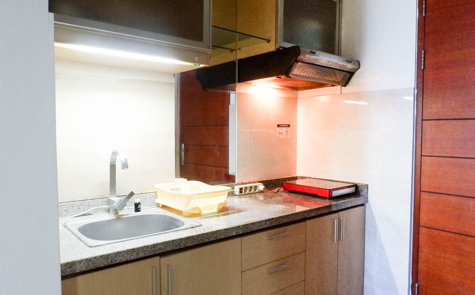 Fridge, stovetop, rice cooker, cookware/dishes/utensils